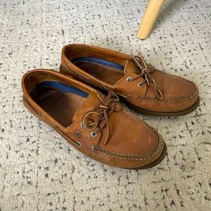 Loved Men’s Sperry boat shoes